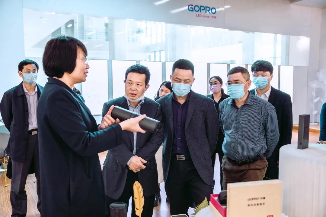 1636526490983905 1636526490983905