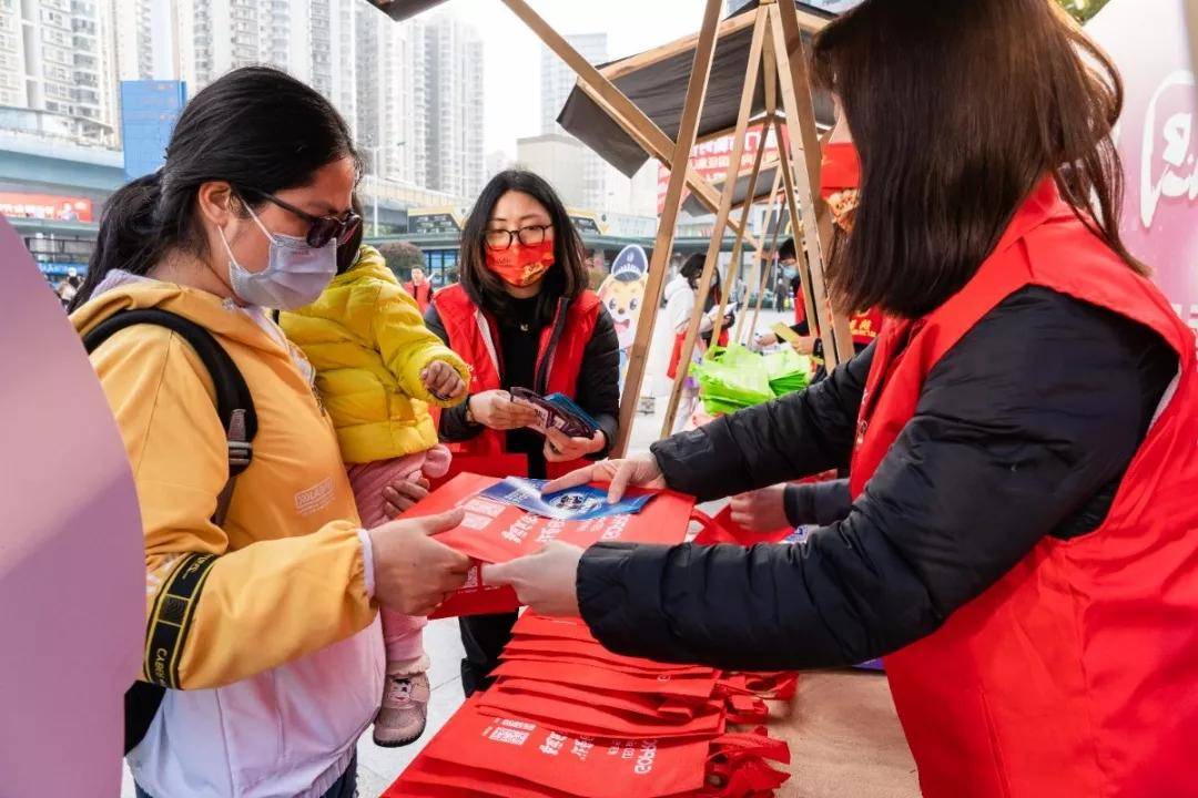 1644219396318712 1644219396318712